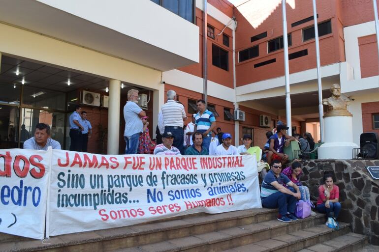 Los oleros exigen declarar emergencia departamental.