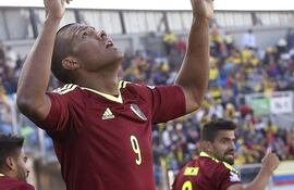 salomon-rondon-la-estrella-de-venezuela-ya-se-hizo-sentir-en-la-primera-jornada--152158000000-1340946.JPG