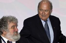 chuck-blazer-80945000000-1336923.JPG