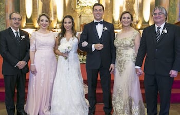 contrajeron-matrimonio-maria-magali-rodriguez-y-luis-daniel-kanonnikoff-ante-el-altar-de-la-iglesia-santisima-trinidad-la-fiesta-de-bodas-fue-en-las-211423000000-1517529.jpg