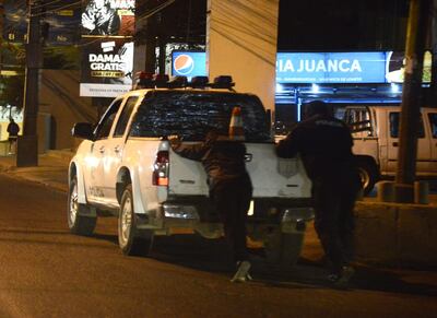 Patrullera con desperfectos mecánicos sobre Mcal. López.