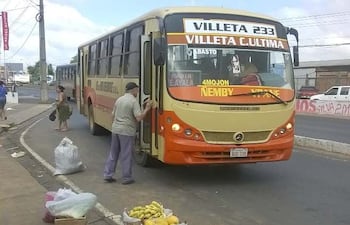los-pasajeros-de-la-linea-233-de-villeta-no-quieren-hacer-el-trasbordo-para-llegar-hasta-el-hospital-central-del-ips--195455000000-1295562.jpg
