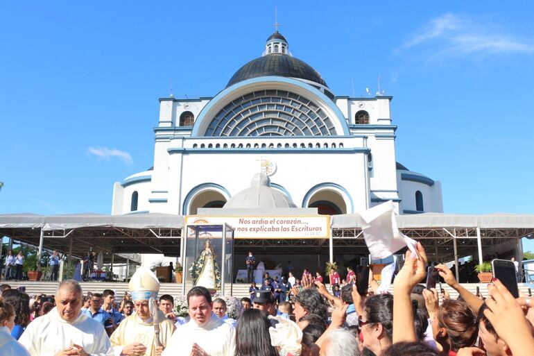 Obispo pide instar al gozo y la felicidad a los fieles católicos.