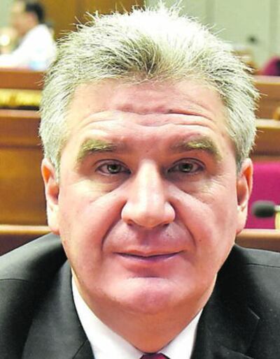 Enrique Bacchetta prefiere ser prudente sobre caso de lavado de dinero.