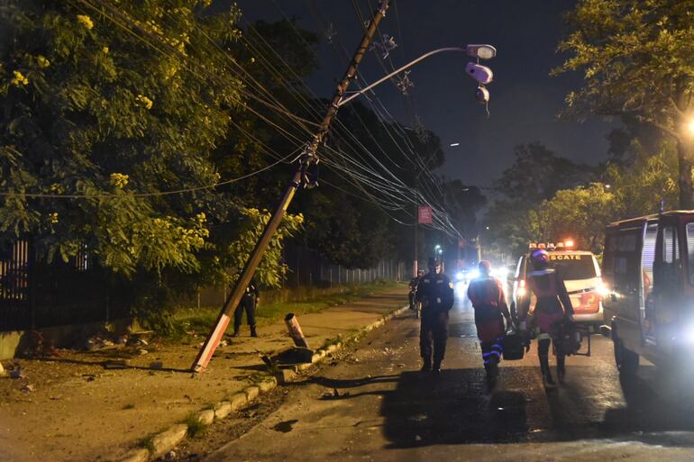 El accidente sucedió poco antes de las 05:00 de este viernes en la rotonda Yberá, en San Lorenzo.
