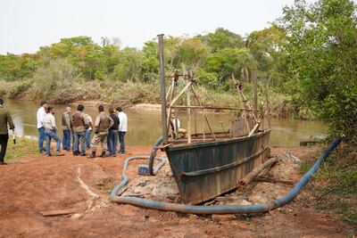 Tres puertos clandestinos se constató sobre el arroyo Piratiy en Salto del Guairá.