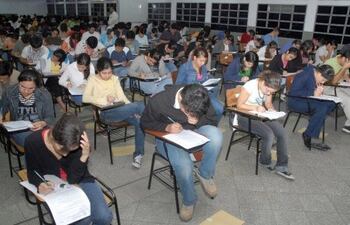 Tu ingreso a la universidad depende del tiempo que inviertas en tu formación desde este momento hasta el instante en que tengas en las manos el temido examen de admisión.