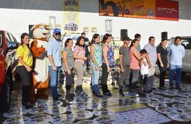 los-felices-ganadores-se-retiraron-del-local-con-sus-camionetas-ford-ranger-la-promocion-tuvo-en-total-1-500-premios--211135000000-1312866.jpg