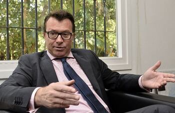 alessandro-palmero-embajador-de-la-union-europea-en-paraguay-dio-detalles-del-foro--213027000000-1144052.jpg