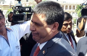 horacio-cartes-102303000000-1599599.jpg