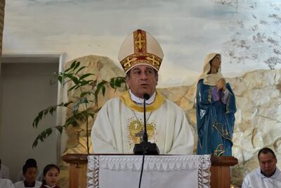 Obispo Monseñor Ricardo Valenzuela.