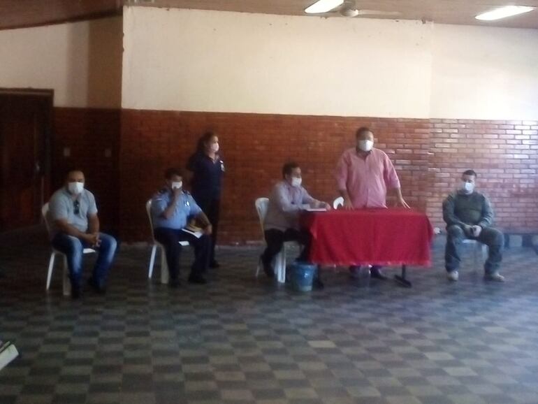 El intendente municipal de Horqueta, Jorge Emiliano Urbieta, quien dijo que si en esta zona se manifiesta el covid-19 casi todos los habitantes de la ciudad fallecerían, debido a que no se cuentan con hospitales adecuados para estos males.