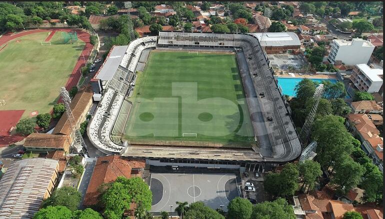 Manuel Ferreira, Estadio, Para Uno.