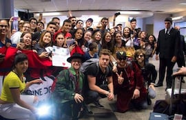 los-imagine-dragons-junto-a-sus-fans-144133000000-1691747.jpeg