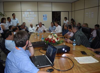 Integrantes de la Conalypa se reunieron ayer en la sala de sesiones de la Junta Municipal de San Bernardino.