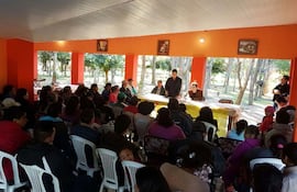 el-senador-carlos-filizzola-se-reune-con-dirigentes-de-pais-solidario-pps-del-departamento-de-caazapa--192901000000-1595450.jpg