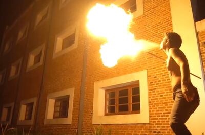 El espectáculo contará con una procesión náutica, más de 500 antorchas, más de 100 artistas en escena que representarán doce cuadros vivientes. El despliegue recreará la historia de la ciudad.