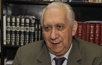 juan-bautista-rivarola-paoli-es-el-autor-del-siguiente-libro-sobre-guerras--140915000000-499799.jpg
