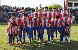 plantel-principal-del-club-15-de-agosto-de-santiago--213802000000-1739640.jpg
