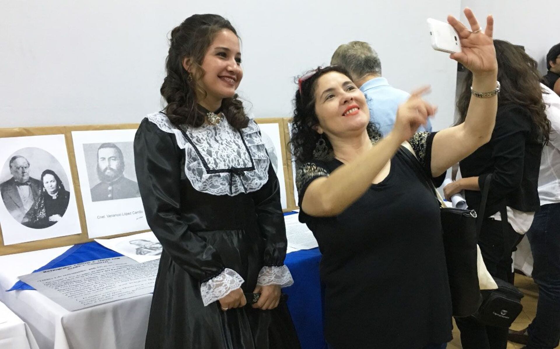 Muestra destaca la historia de la familia López Carrillo - Artes y  Espectáculos - ABC Color