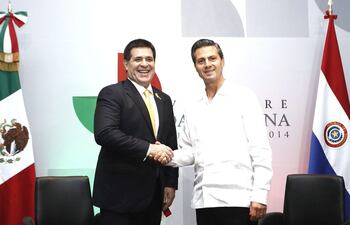 el-presidente-horacio-cartes-visito-a-su-colega-mexicano-enrique-pena-nieto-en-veracruz-a-finales-del-2014-fue-en-la-cumbre-de-jefes-de-estados-d-195547000000-1447665.jpg