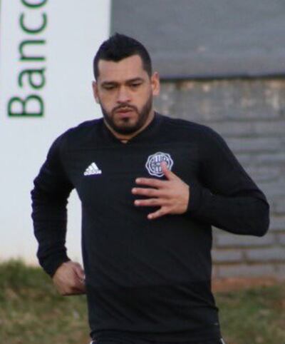 Miguel Samudio sería el lateral izquierdo titular en Olimpia.