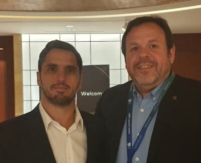El argentino Agustín Pichot, candidato a presidir la World Rugby, junto a Mendoza, en el último Mundial.