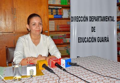 La directora departamental de Educación, Milena Alonso, desmintió que en la institución se vendan los rubros.
