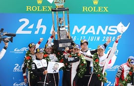 alonso-buemi-y-nakajima-los-vencedores-en-le-mans-222933000000-1723804.jpg
