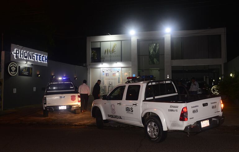 Phonetech, local robado esta madrugada.