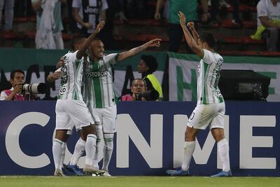 Atlético Nacional goleó a Huracán.