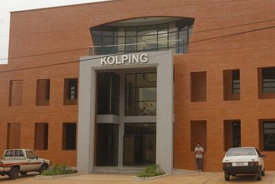 Colegio Kolping cerró de manera   arbitraria por este año, denuncian padres al MEC y solicitan su intervención.