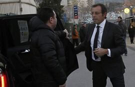 sandro-rosell-presento-su-renuncia-a-la-presidencia-del-fc-barcelona-175338000000-1039560.JPG