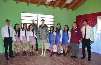 estudiantes-disenan-camperas-194515000000-1464624.JPG