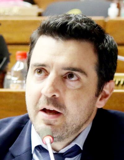 Sebastián García, diputado de Asunción por el Partido Patria Querida (PPQ), teme negociados en la ANDE.