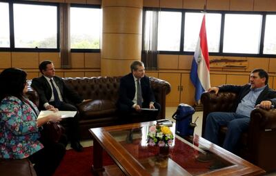 Los ministros Carolina Llanes, Alberto Martínez Simón y Eugenio Jiménez con el senador Blas Llano, titular del Congreso, en donde se analizará el presupuesto solicitado por el Poder Judicial.