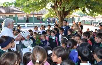 recordaron-94-aniversario-de-una-escuela-en-yaguaron-211311000000-540867.jpg