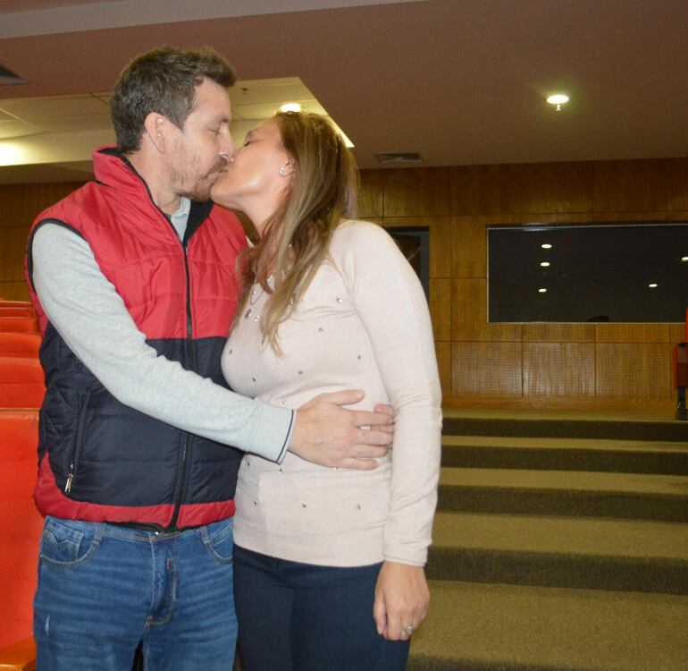 Entre los pacientes presentes estuvieron Miguel Rodrigo Benítez López de 30 y su esposa Liz Susana Ocampo Fernández de 33, receptor y donante de riñón, respetivamente.