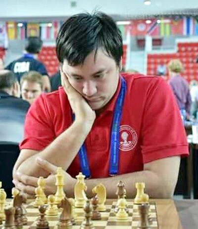 FM Antonio Almirón comanda en la Semifinal.