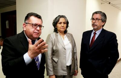 Aniceto Amarilla, Miryam Meza de López e Isidro González, camaristas de Ciudad del Este suspendidos por el Jurado. La Corte debe hacer efectiva la suspensión de los mismos.