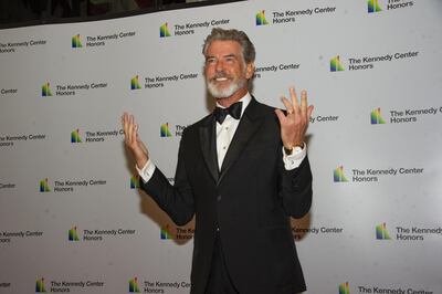 El actor Pierce Brosnan participará de una nueva versión de "La Cenicienta", con la cantante Camila Cabello.