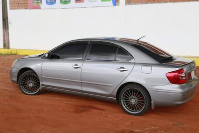 El vehículo robado en las cercanías del Palacio de Justicia, barrio Sajonia.