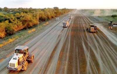 Las obras de terraplenado están en proceso de avance en el tramo 4, desde el domingo pasado.