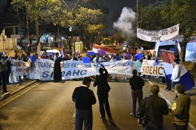 Huelga frente al Hospital de Clínicas.