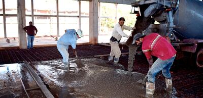 Obra civil para el secadero de yerba mate, en  Colonias Unidas. Se prevé que finalice en  abril próximo.