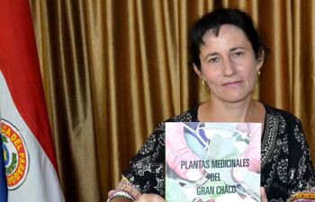 despues-de-25-anos-de-trabajo-verena-friesen-lanzo-un-libro-sobre-plantas-medicinales-del-gran-chaco--213625000000-1685788.jpg