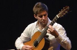 vito-kruger-abrio-el-ciclo-de-conciertos-guitarras-del-sur-de-este-ano--192634000000-1325755.jpg