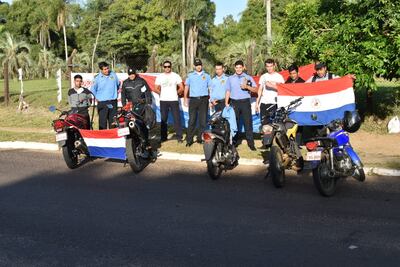 Guardias reclaman el pago de sus salarios.