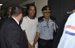 Ronaldinho llegando a Tribunales