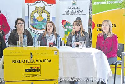 Dra. Blanca Ríos, Mag. Cristina Madrazo, Lic. Blanca Martínez y la Abg. Mirta Paredes.